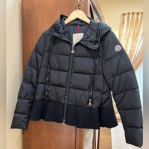 Moncler black peplum jacket with hood. good condition size 2. Medium
